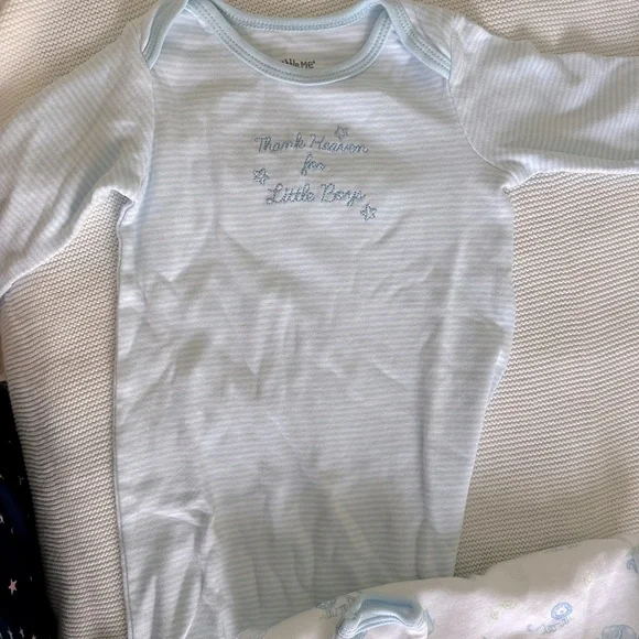 Set of 3 Little Me Gowns - Picture 4 of 5